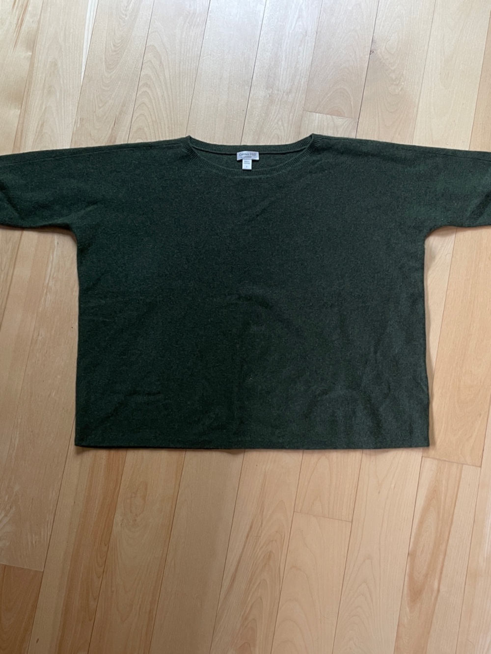 Garnet Hill Women's Sweater in Dark Green